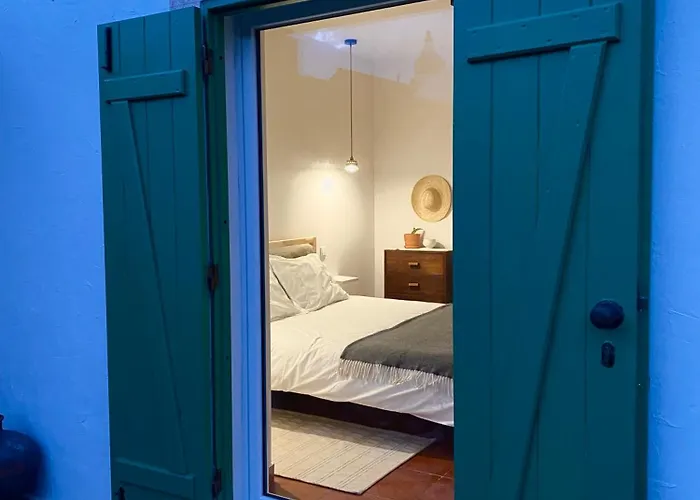 בית נופש Casas Lentas Slow Living-obidos Sobral (Leiria)